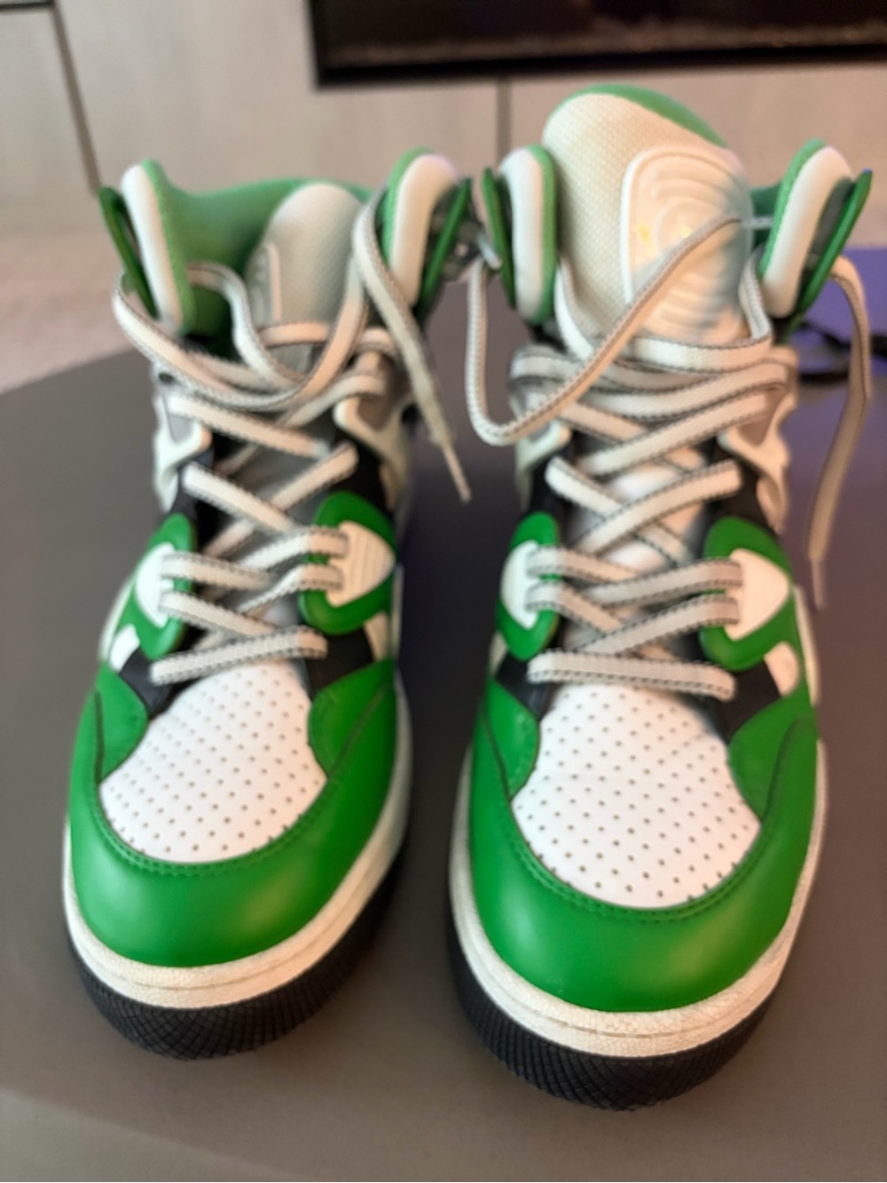 Gucci Basket High-Top Sneakers Green White Black Men’s Authentic Box Receipt